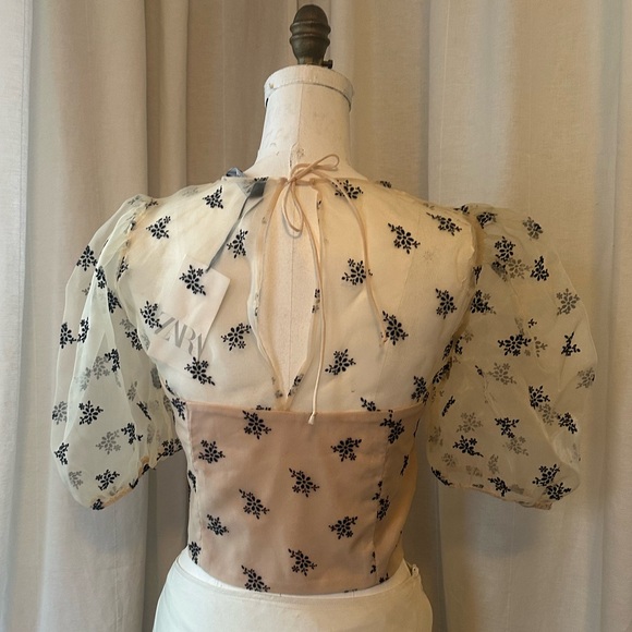 Zara NWT Floral Puff Sleeve Top - Beige - Picture 5 of 8